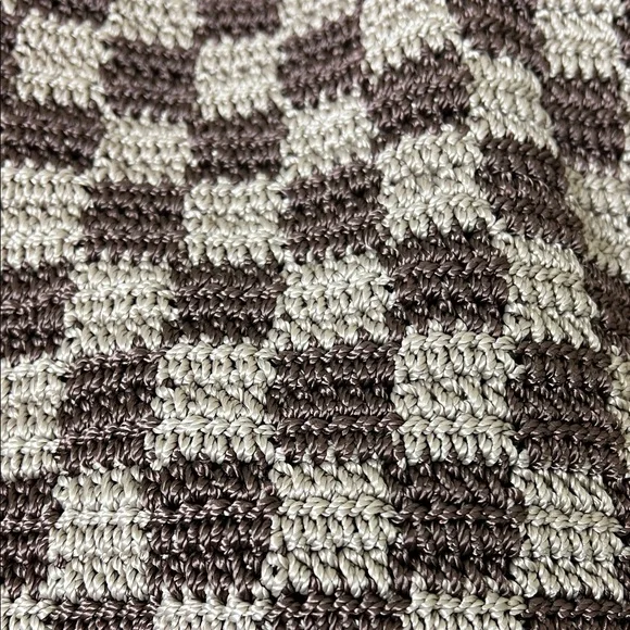 The SakCrochet Chocolate Brown Checker “Lanie” Market Tote 🤎 ♻️